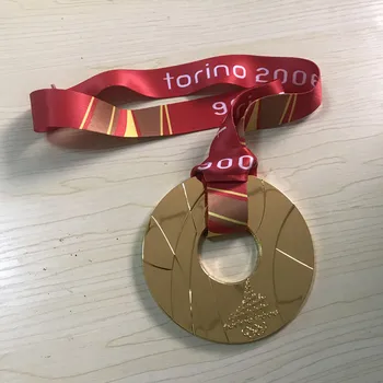 1 vnt 2006 Torino sporto apdovanojimų aukso medalį žaidėjas ženklelį žaidėjas metalo medalis su kaspinu