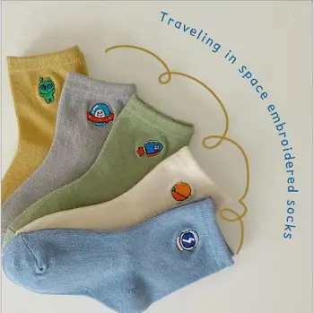Berniukas kojinės 5Pairs/1 grupė-12Year pavasarį ir rudenį animacinių filmų siuvinėjimo mielas vaikų vamzdis kojinės