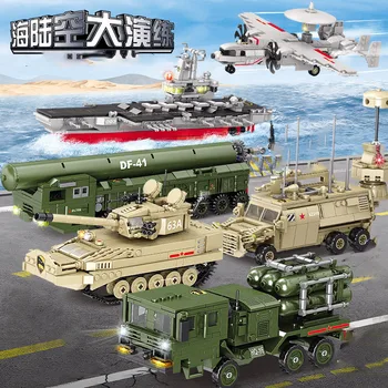 Vaikų orlaivių KAZI statybinių blokų montavimas žaislai, dėlionės berniukai 9 karinių serijos 6-8 metų 10 tankai